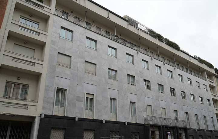     Edificio de 36 apartamentos en Milán

